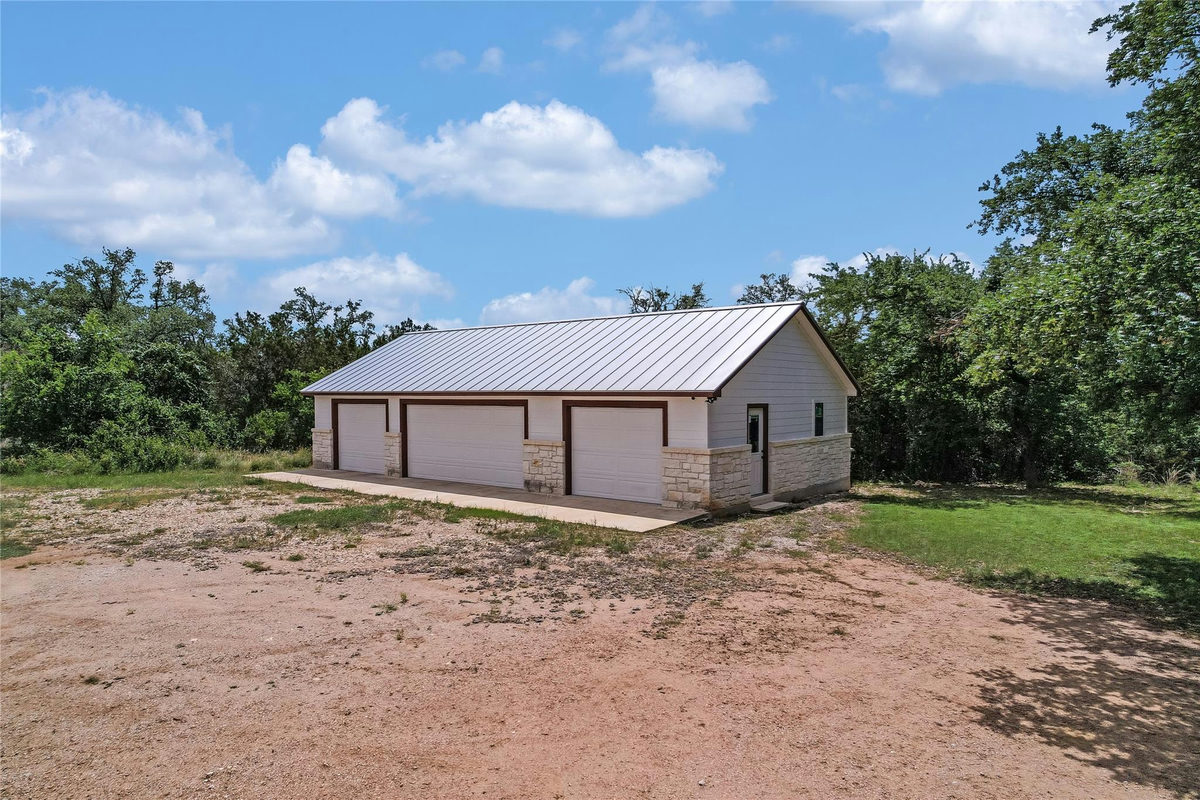 199 Middleton Rd — photo 5