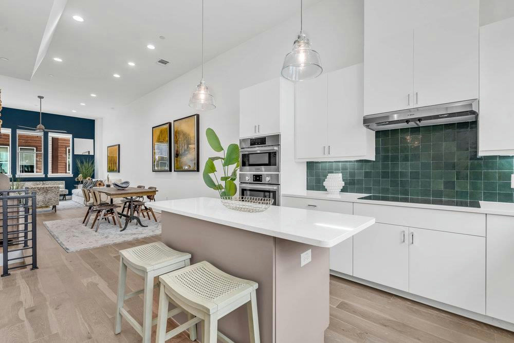 2505 Bluebonnet Ave #5 — exterior