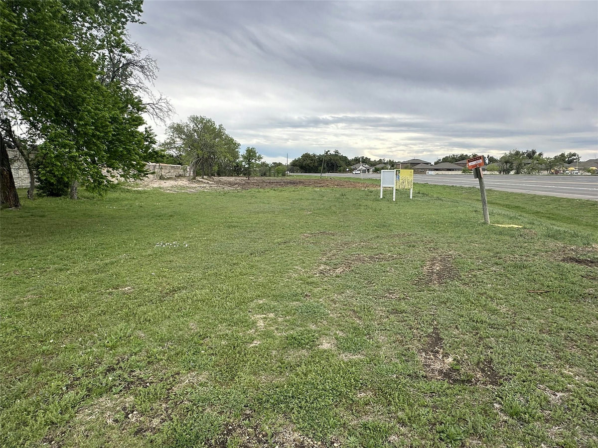 Hwy 183 Hwy 183 — photo 4