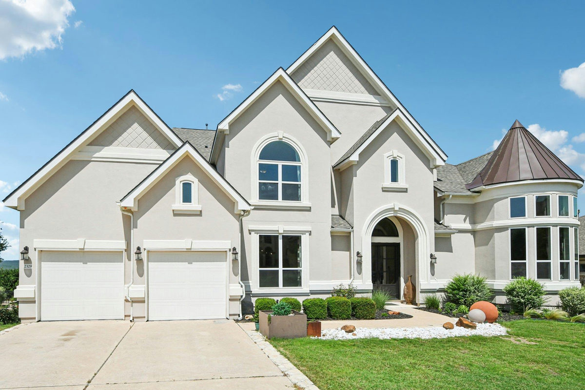 2329 Sandorna Ct — photo 2