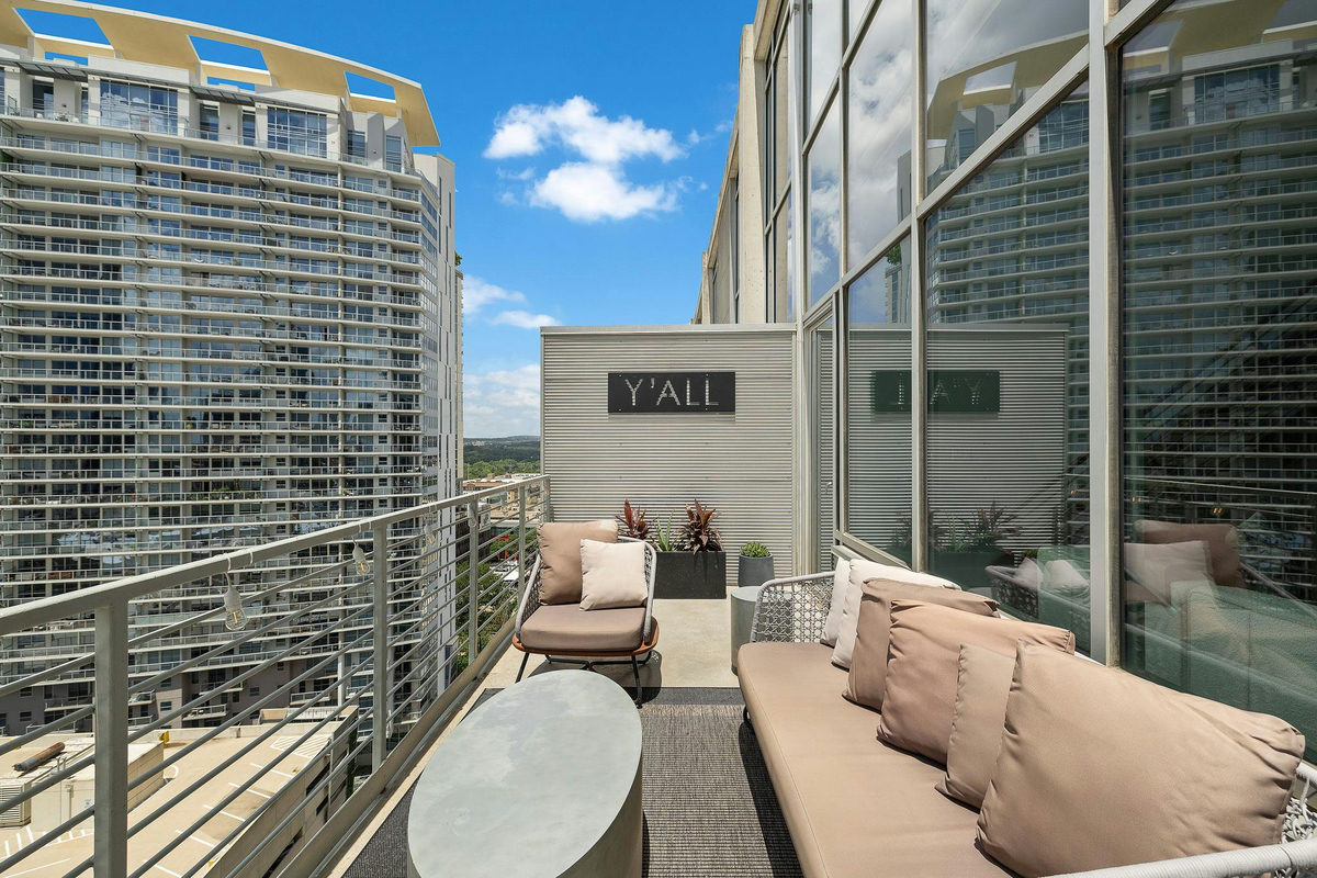 800 W 5th St #1209 — photo 2
