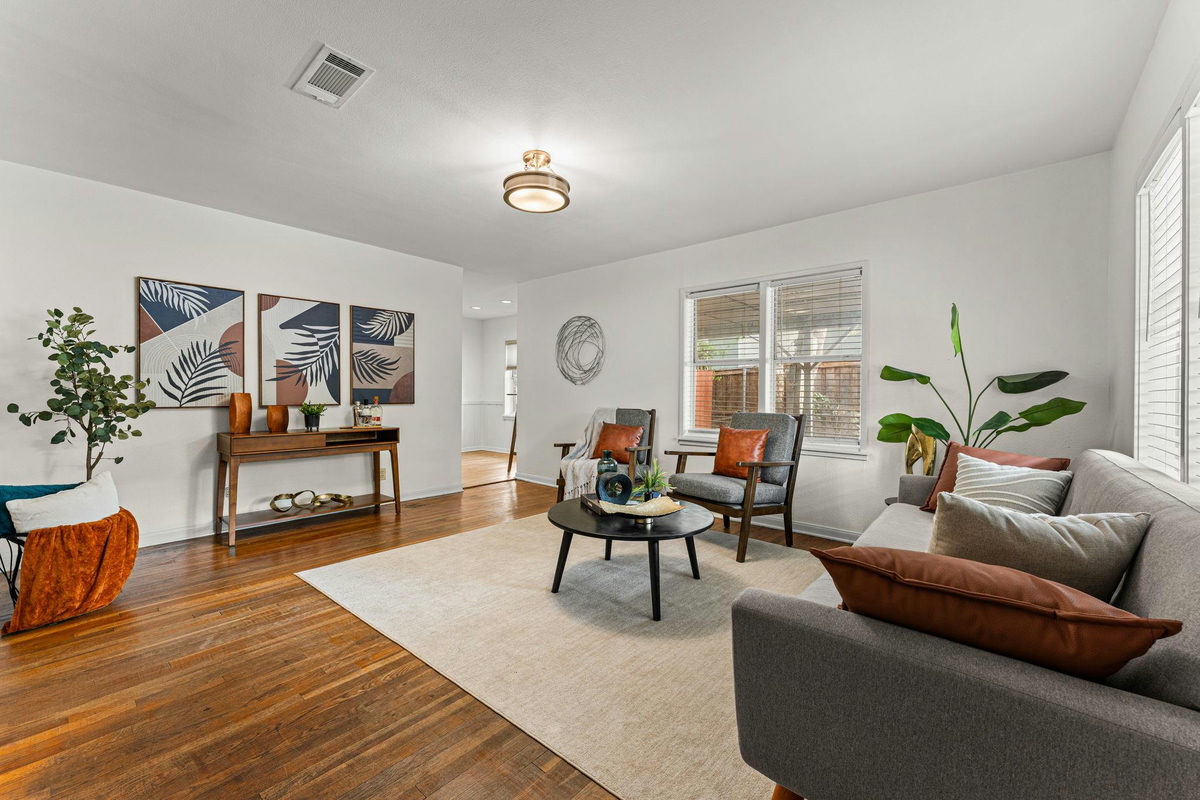 5218 Woodrow Ave — photo 5