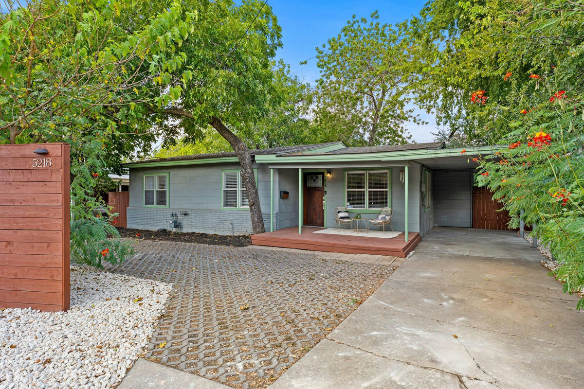 5218 Woodrow Ave — exterior