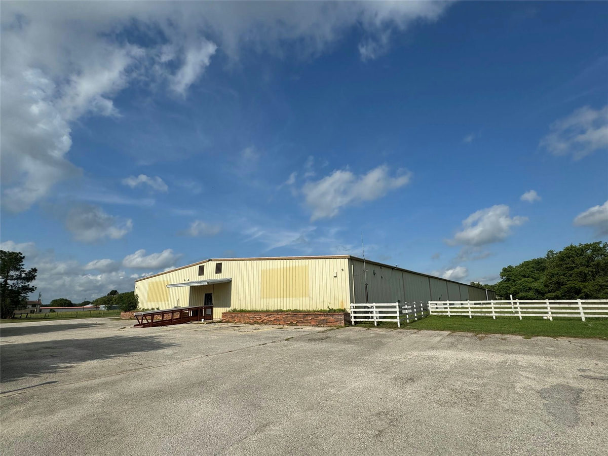 2502 Highway 304 — photo 3