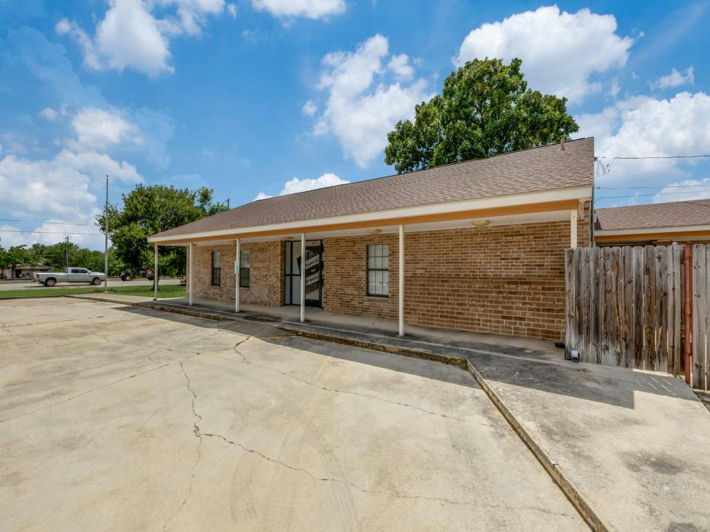 101 N Anthony St — photo 3