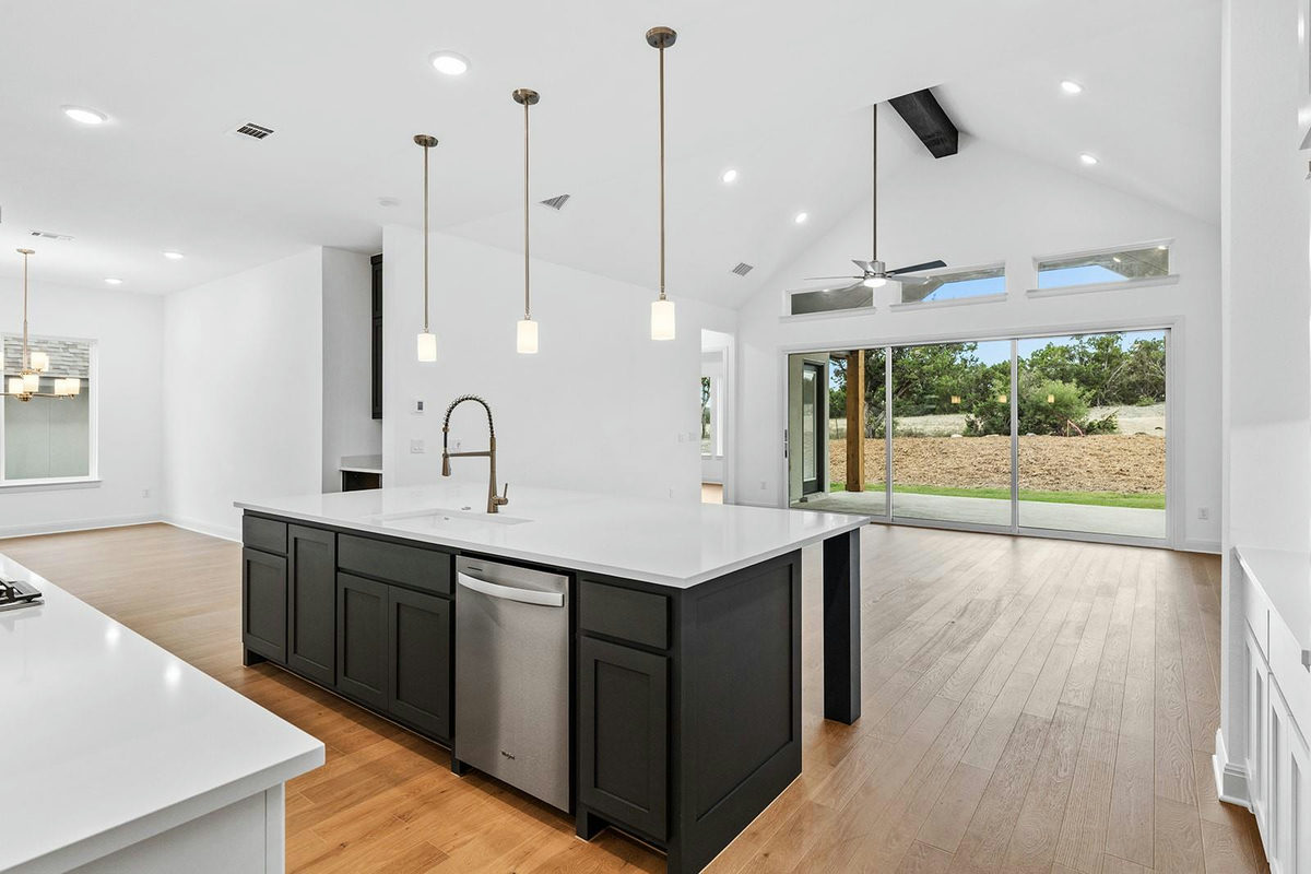 6808 Liberty Grotto Ct — photo 5