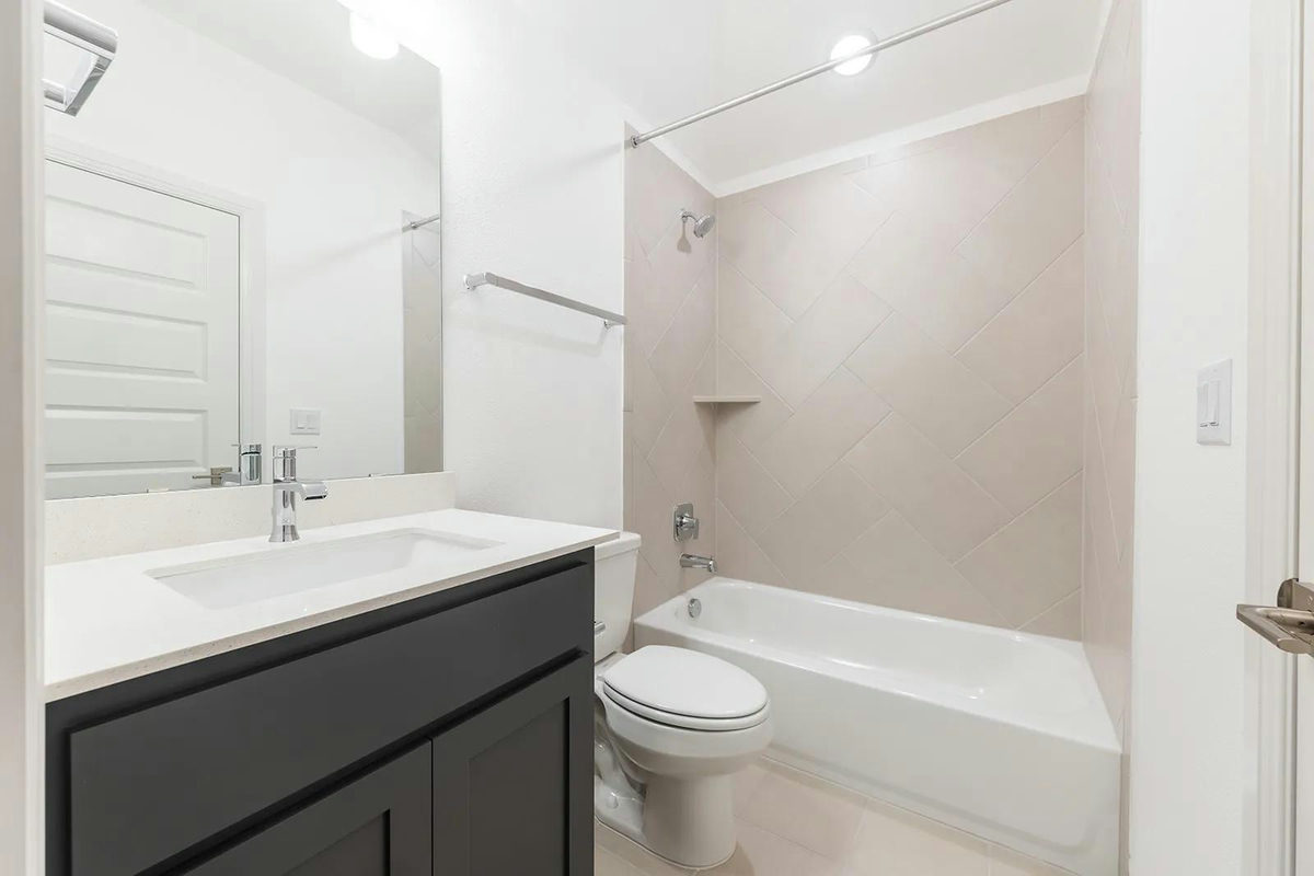 6808 Liberty Grotto Ct — photo 4