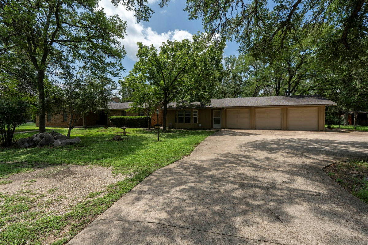3511 Wyldwood Rd — photo 3