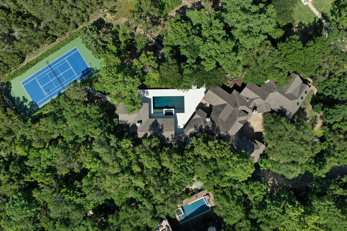 506 Konstanty Cir — exterior
