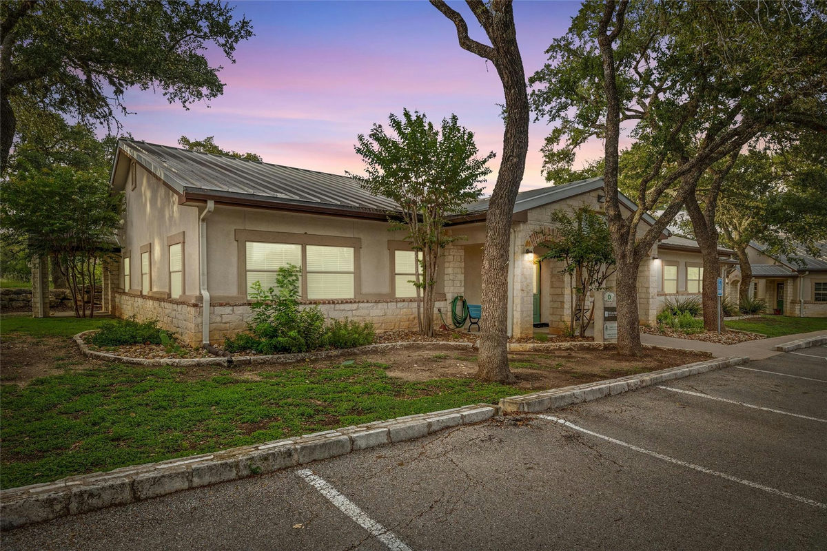 800 W Highway 290 None #D — photo 2