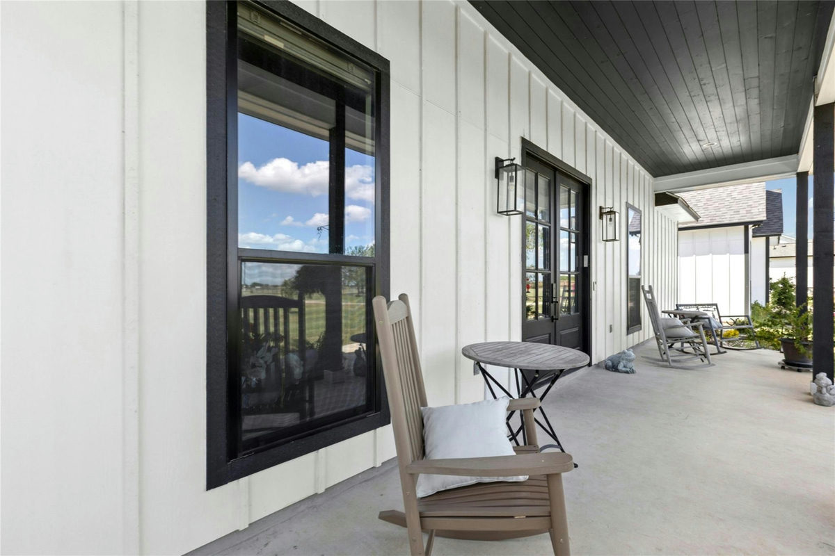 1170 Watterson Rd — photo 3