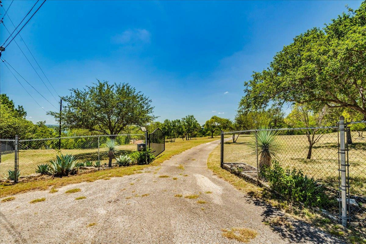 18306 Austin Blvd #2 — photo 5