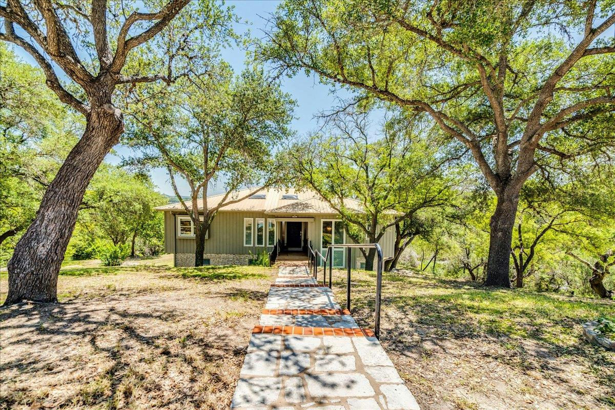 18306 Austin Blvd #2 — photo 2