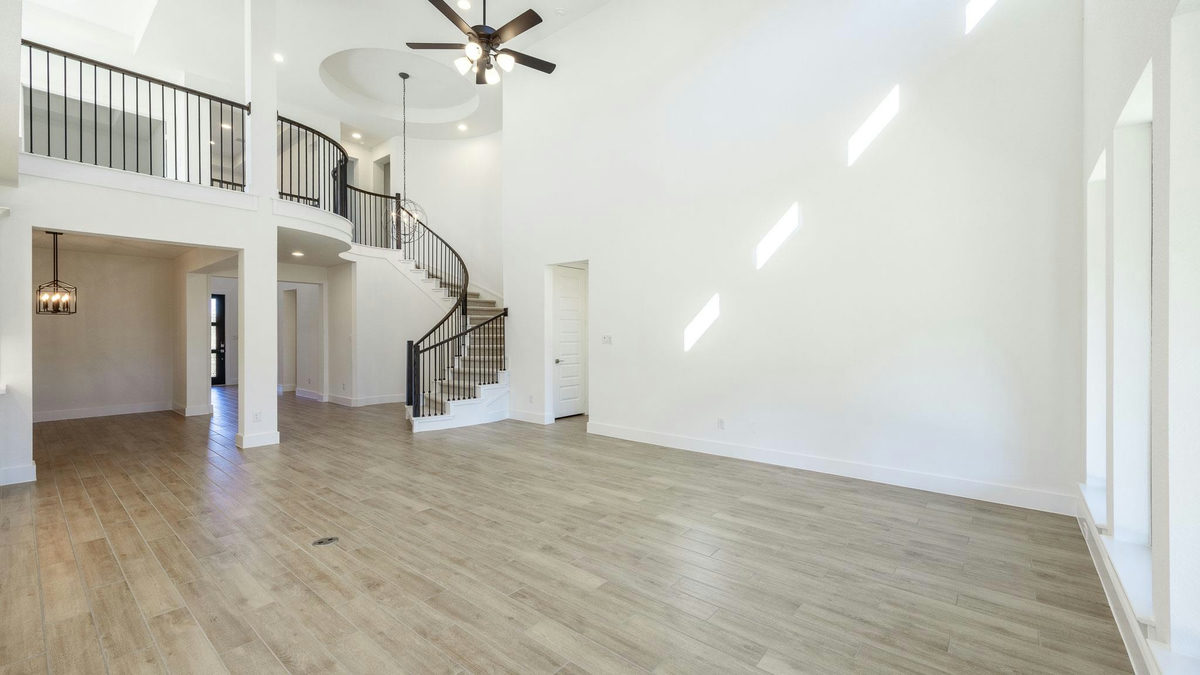 1332 White Daisy Ln — photo 4