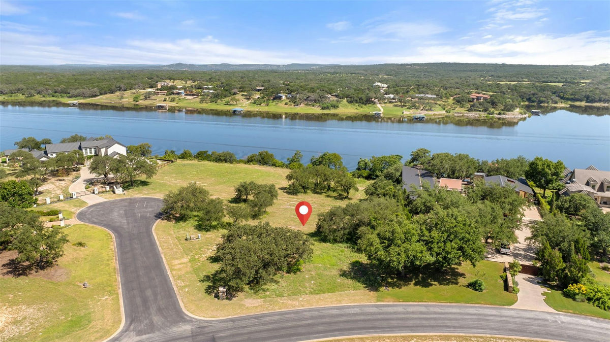3200 Kahala Sunset Dr — exterior
