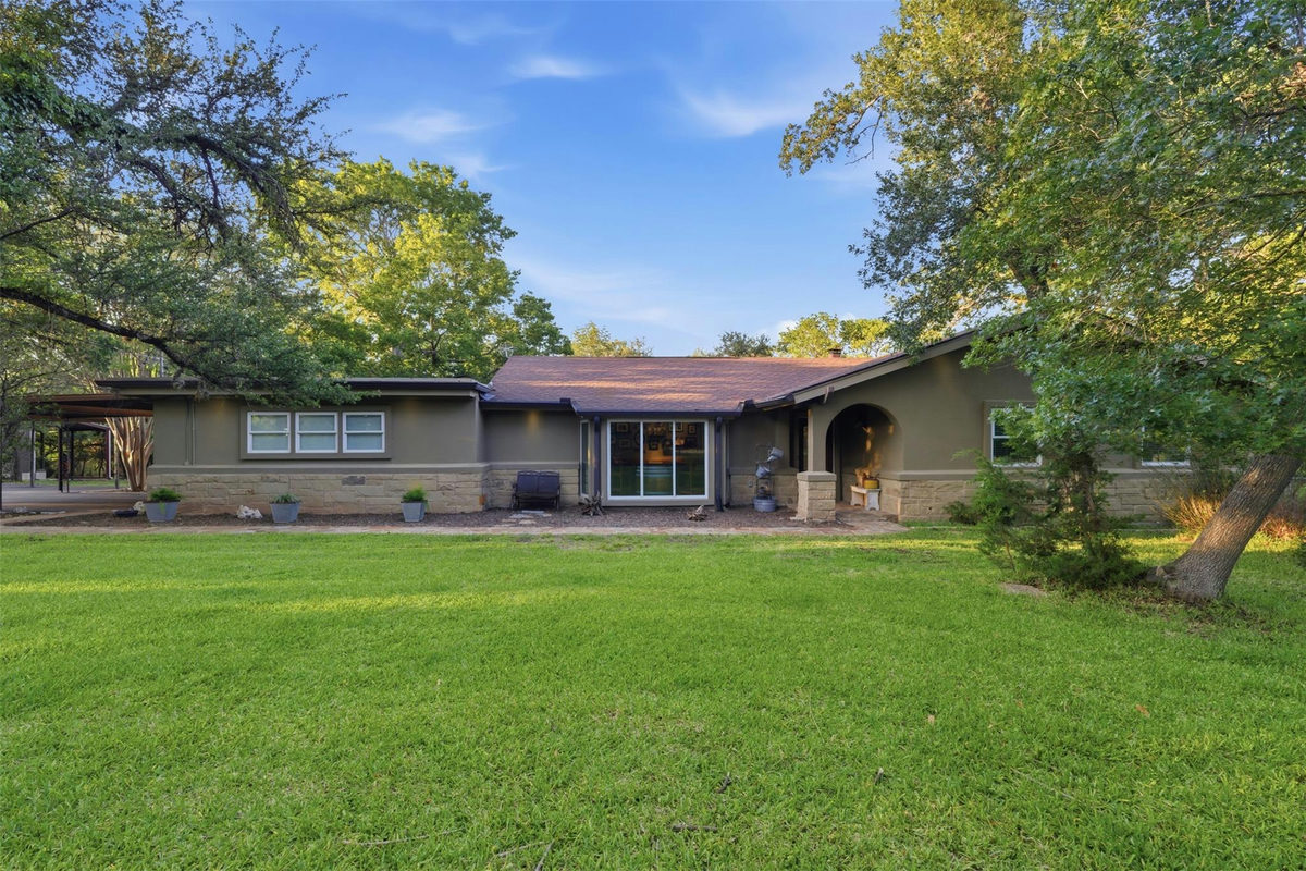 142 Woodland Trl — photo 3
