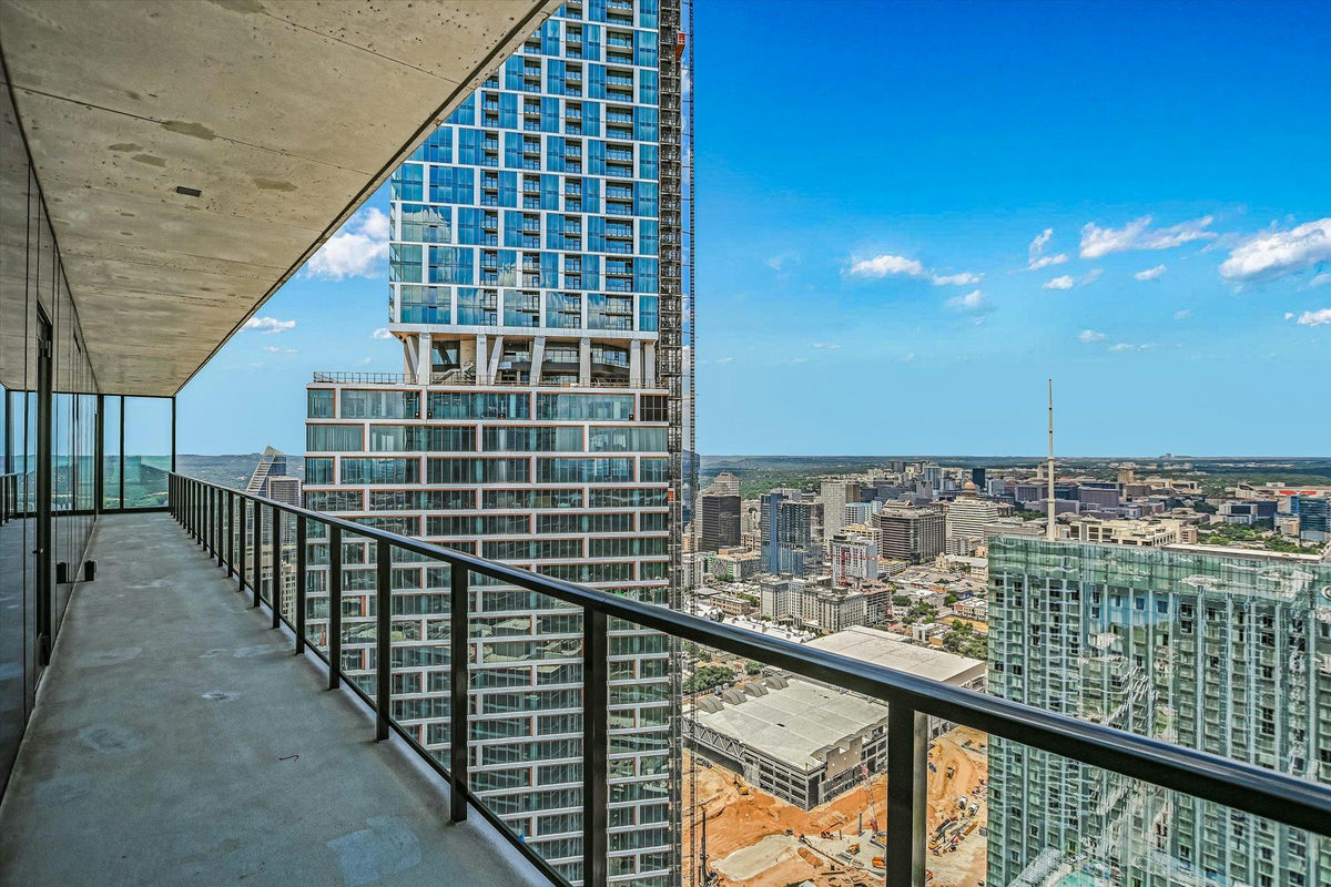 610 Davis St #4704 — photo 4