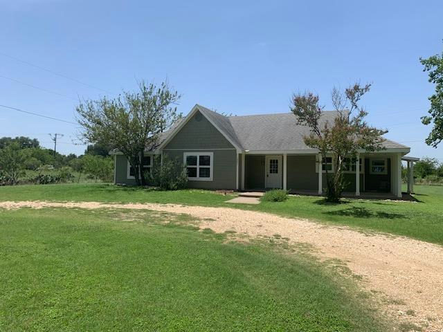 1501 & 1503 N Burleson St — photo 2