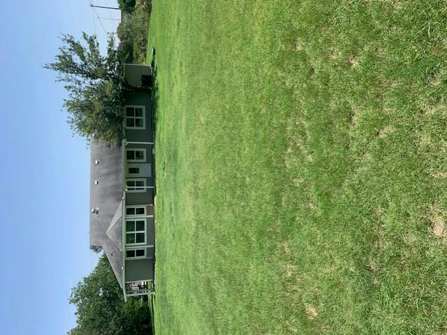 1501 & 1503 N Burleson St — photo 4