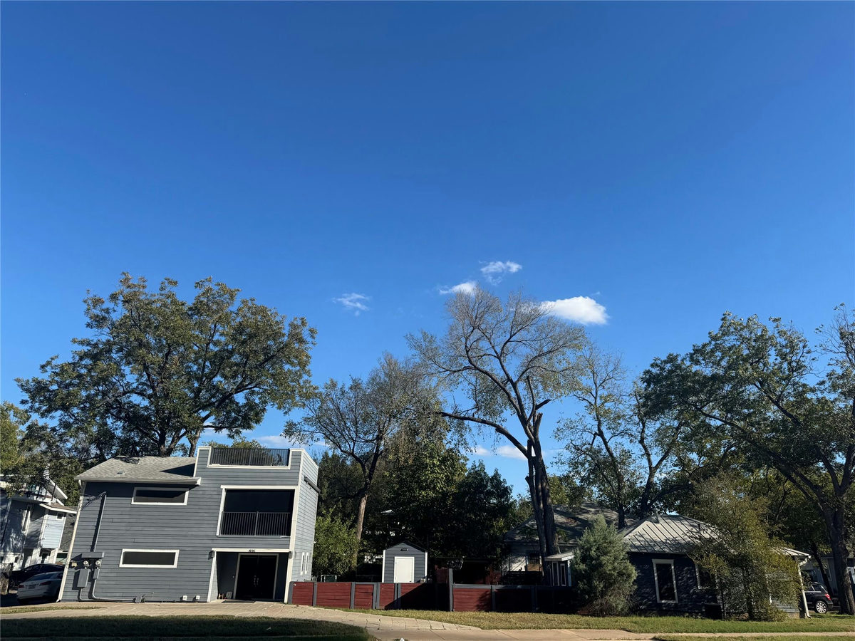 808 Spence St #A&B — photo 2
