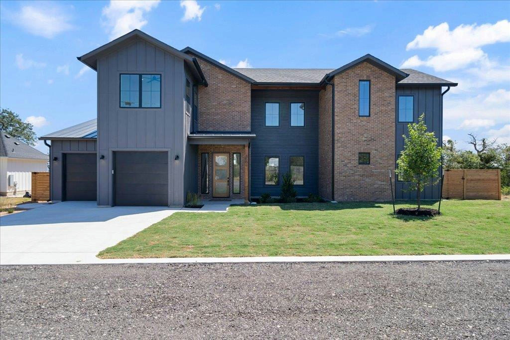 8609 Nina Ln — exterior