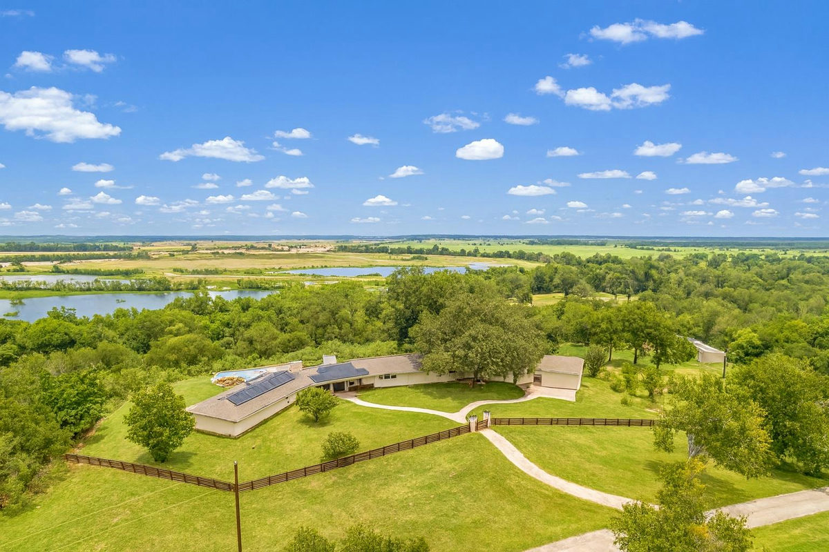 520 Double Eagle Ranch Dr — photo 2