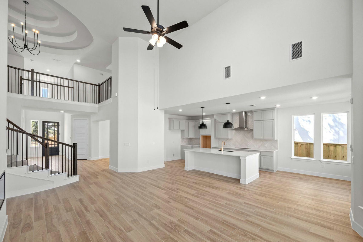 109 Buckaroo Dr — photo 4