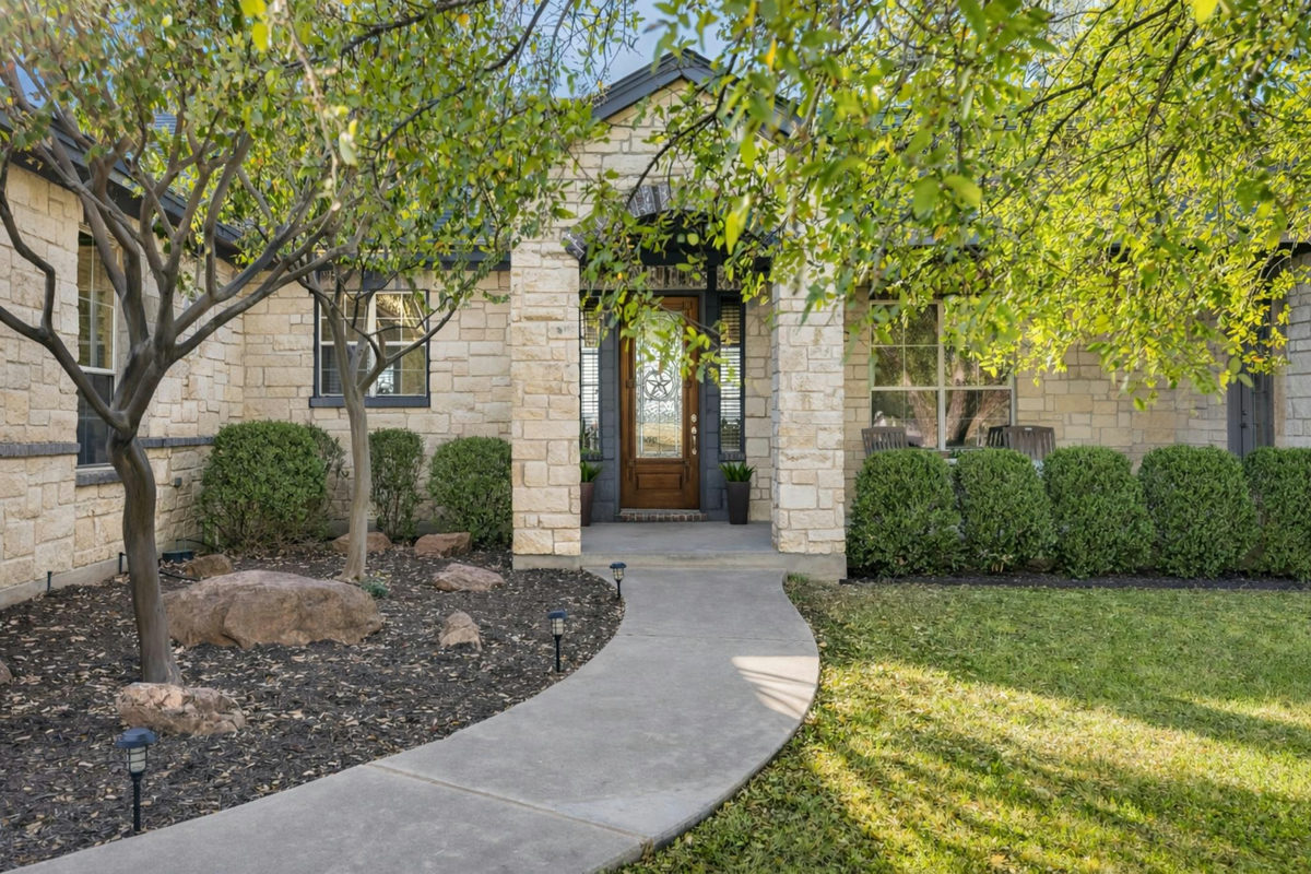 104 Running Brook Trl — photo 4