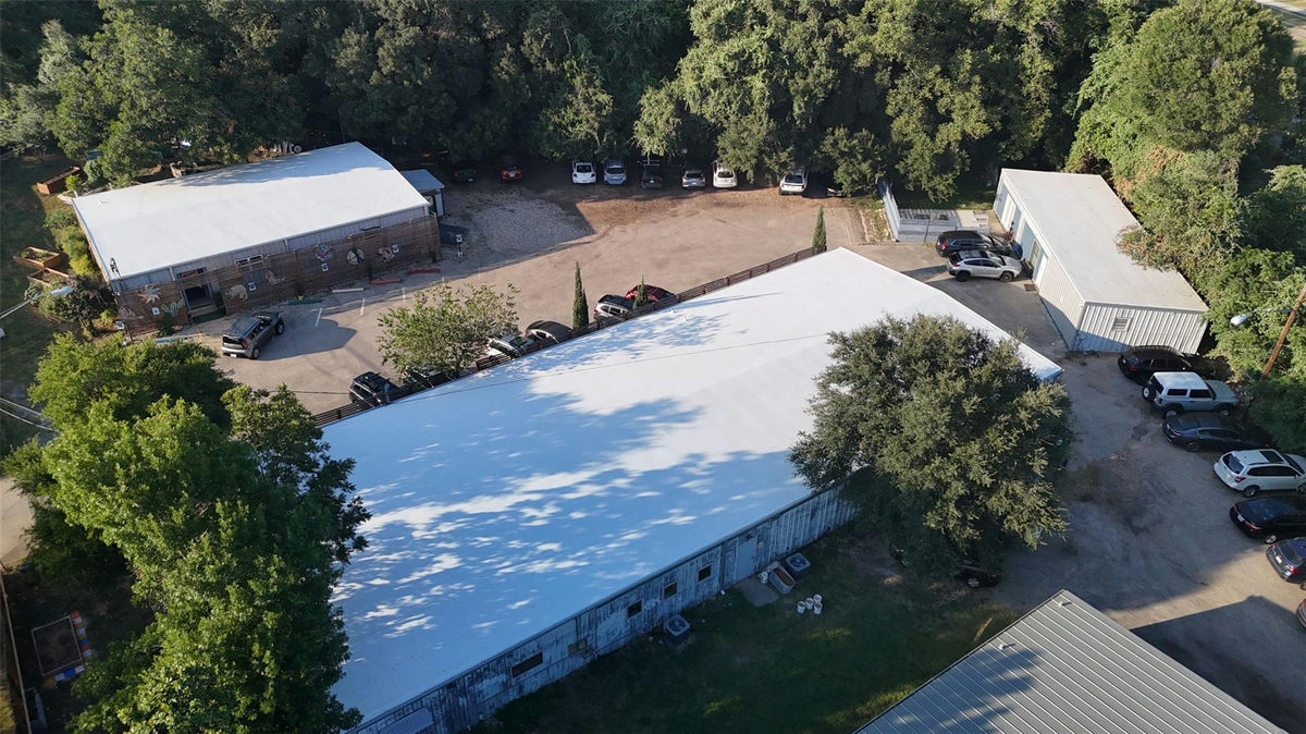 729 Airport Blvd — photo 4