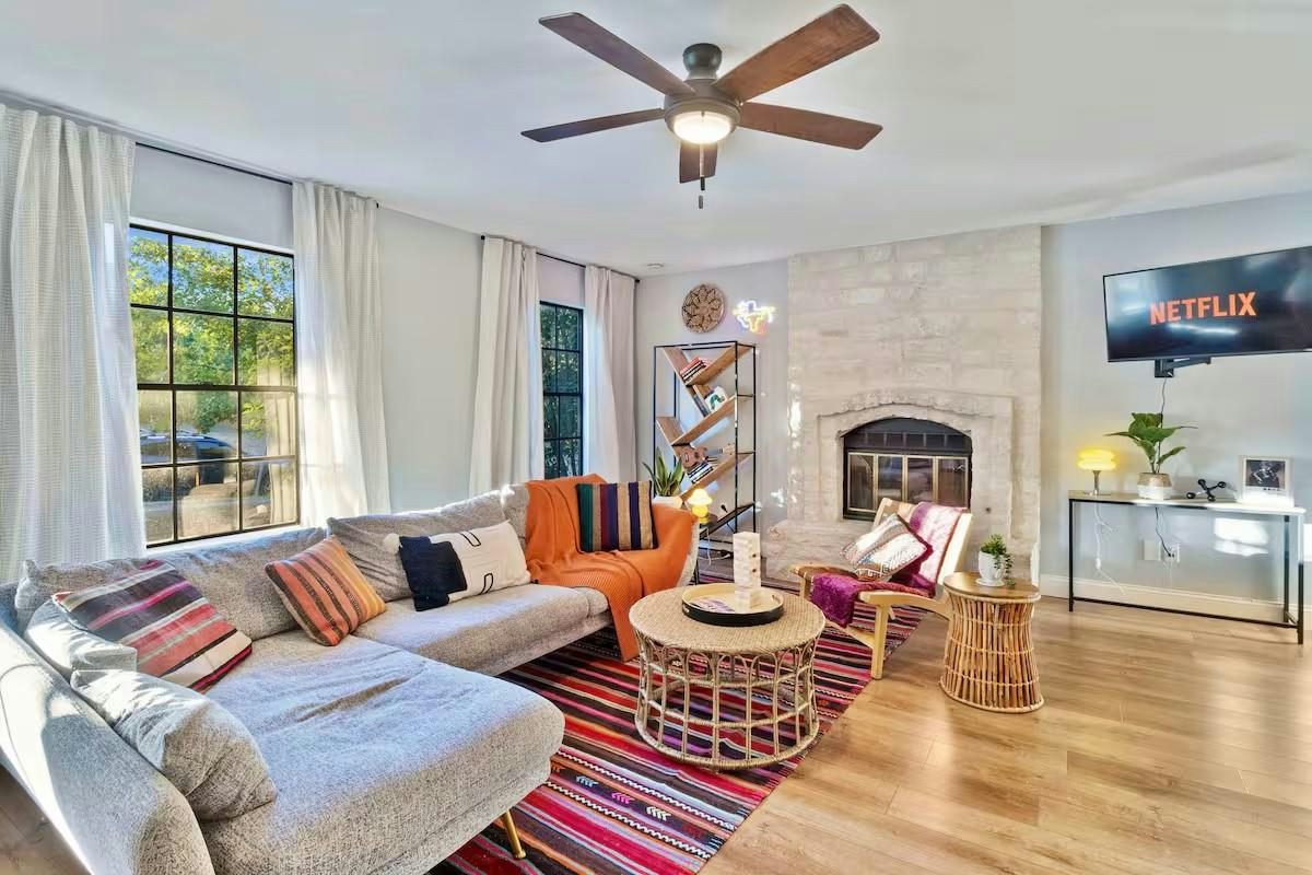 12903 Silver Creek Dr — photo 2