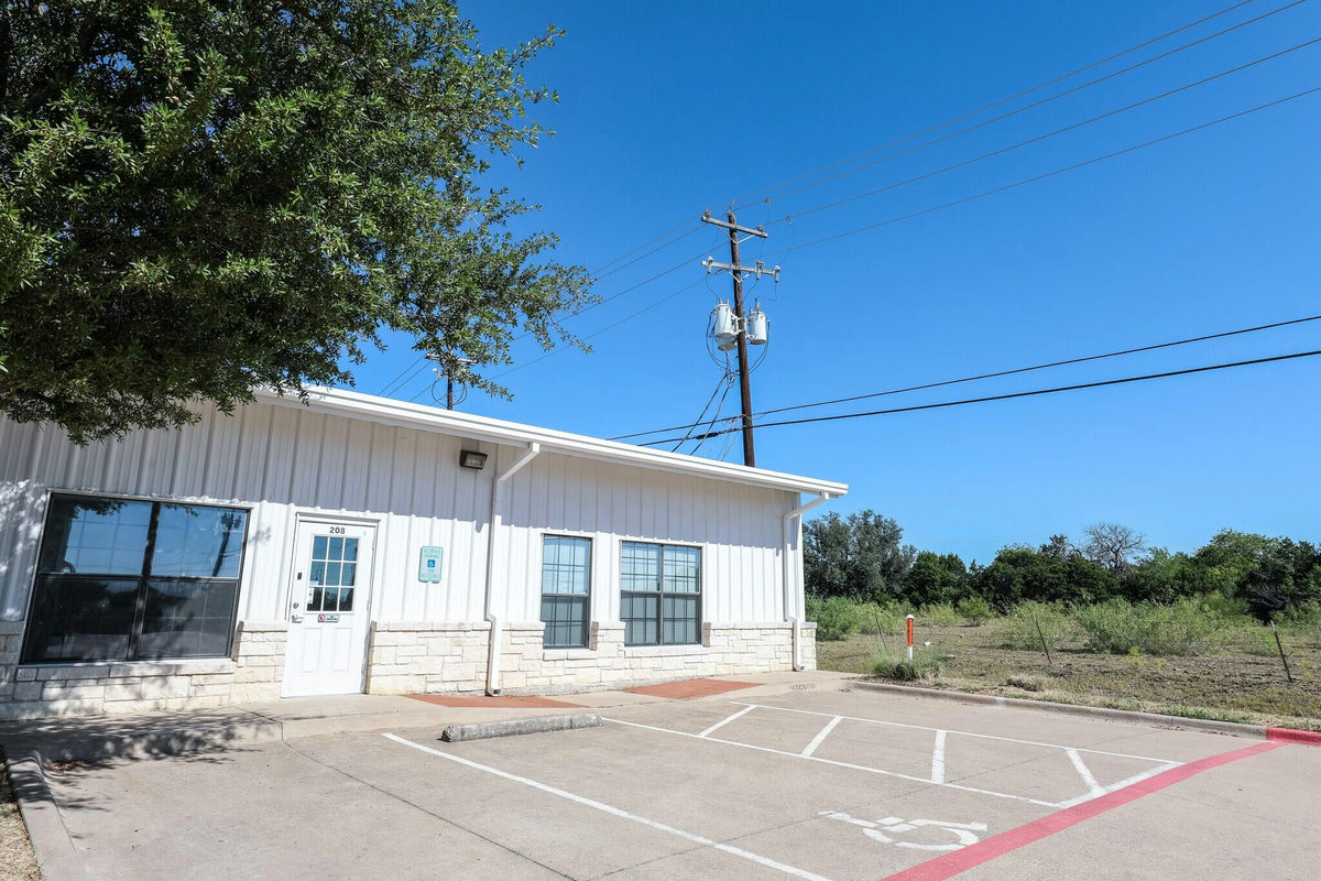 1120 Toro Grande Blvd — exterior