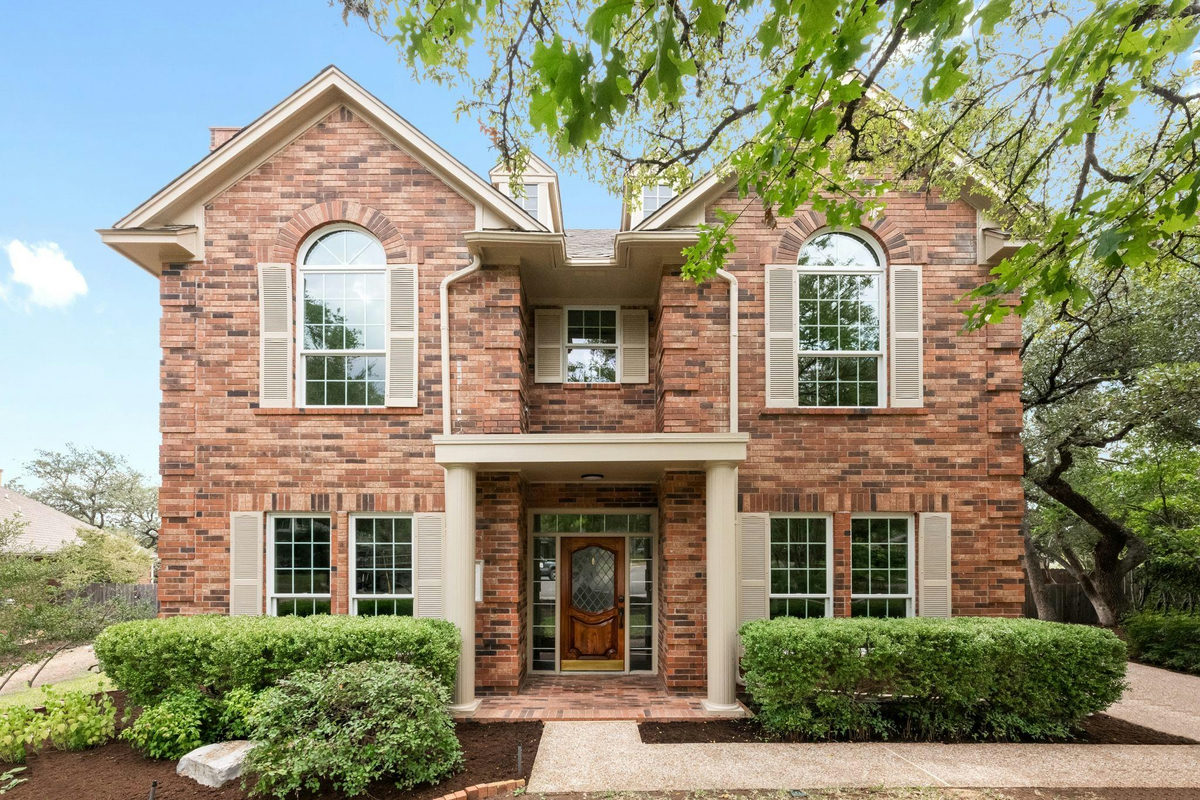 6101 Ginita Ln