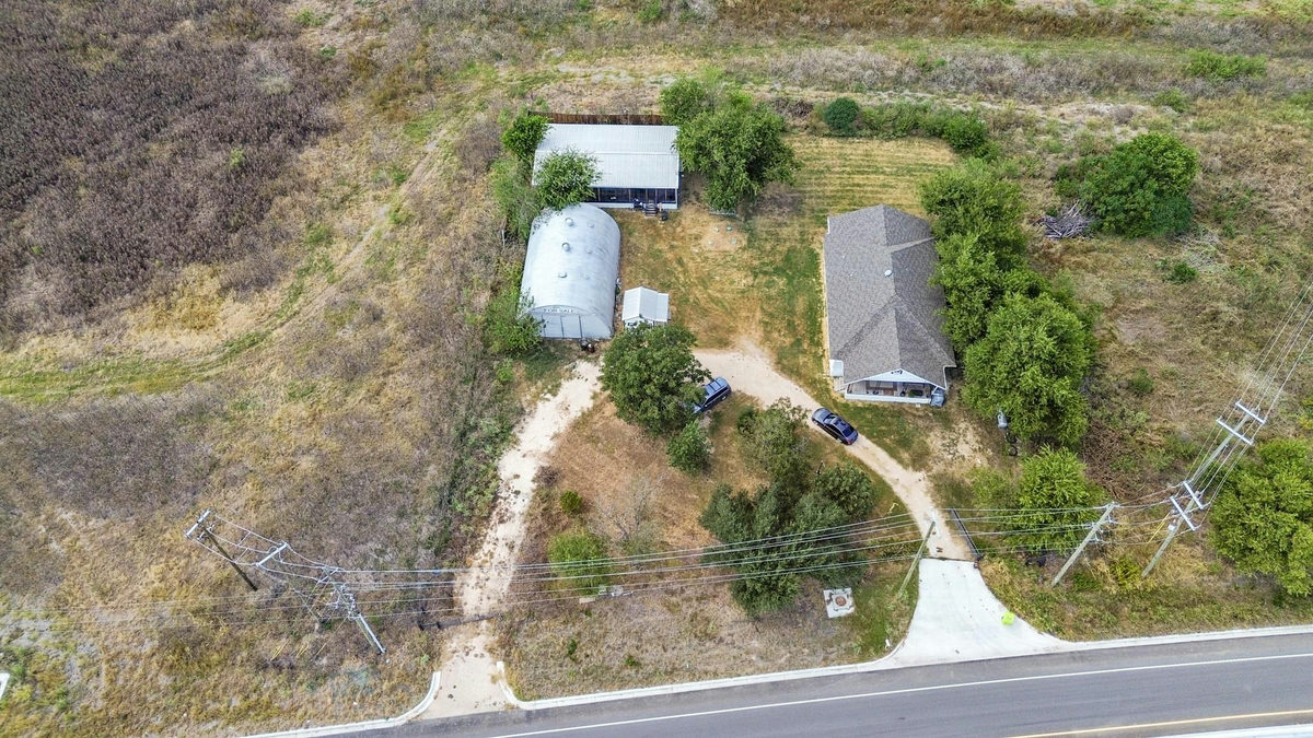 280 FM 3349 — exterior