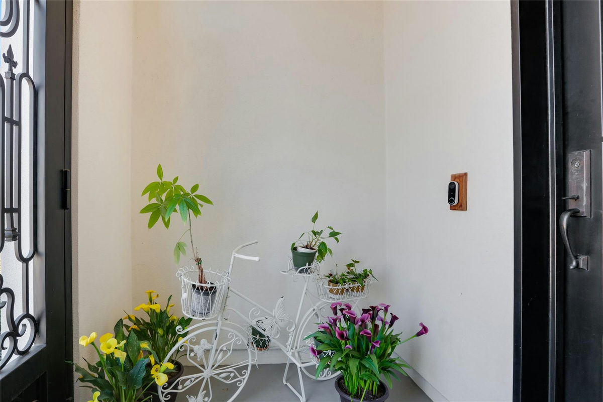 4104 Belisario Ct — photo 4