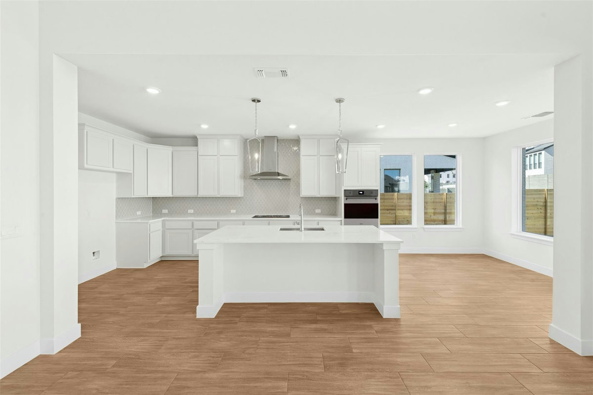 1520 Rodeo Ridge Dr — photo 3