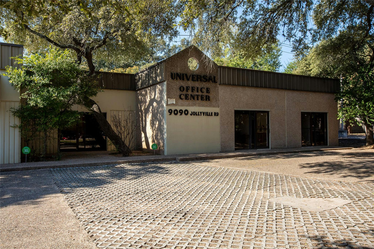 9086 Jollyville Rd — exterior