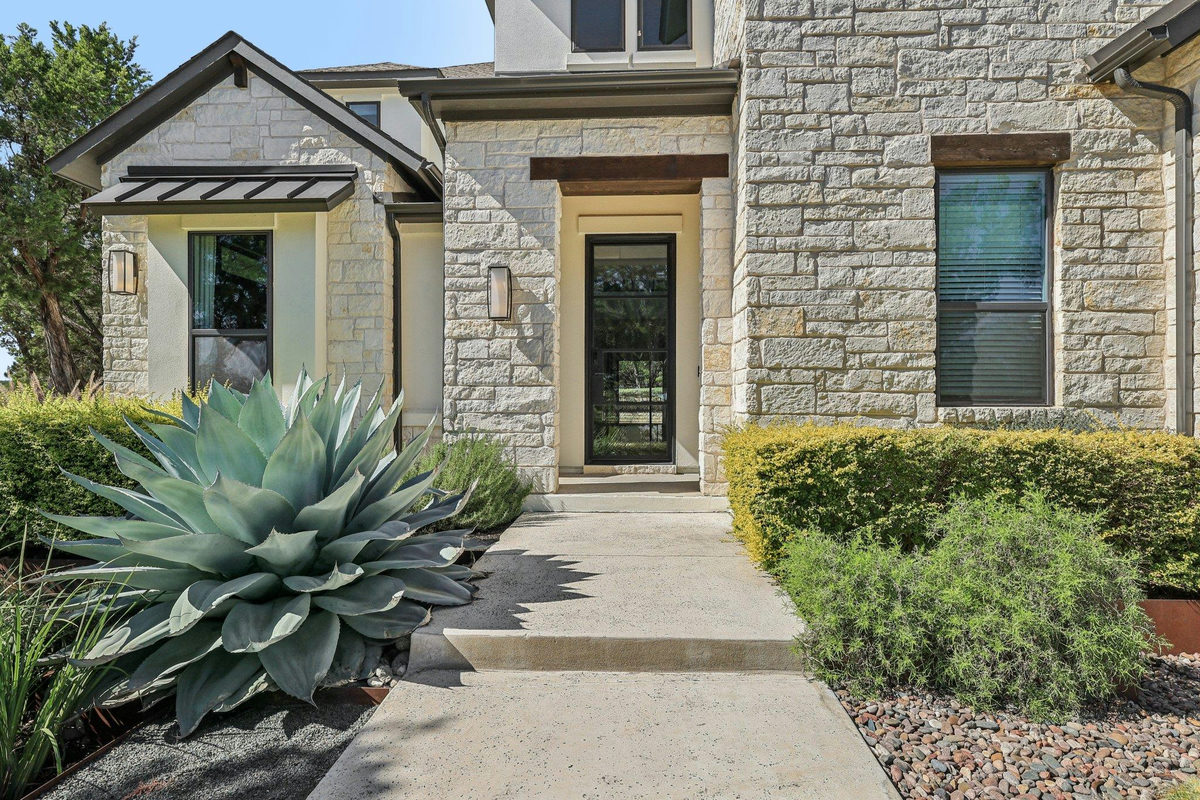 19316 Splendor Ct — photo 3