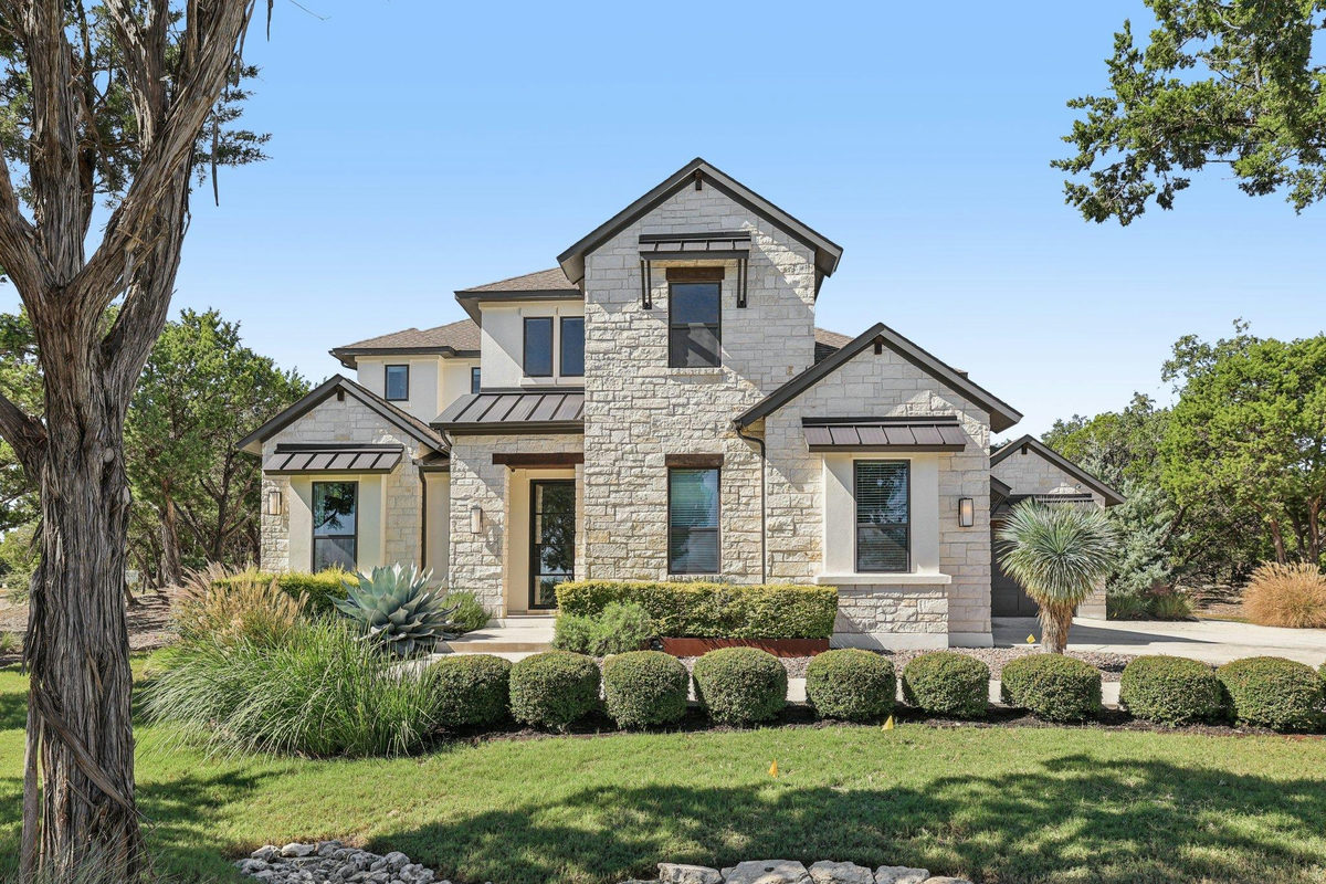 19316 Splendor Ct — exterior