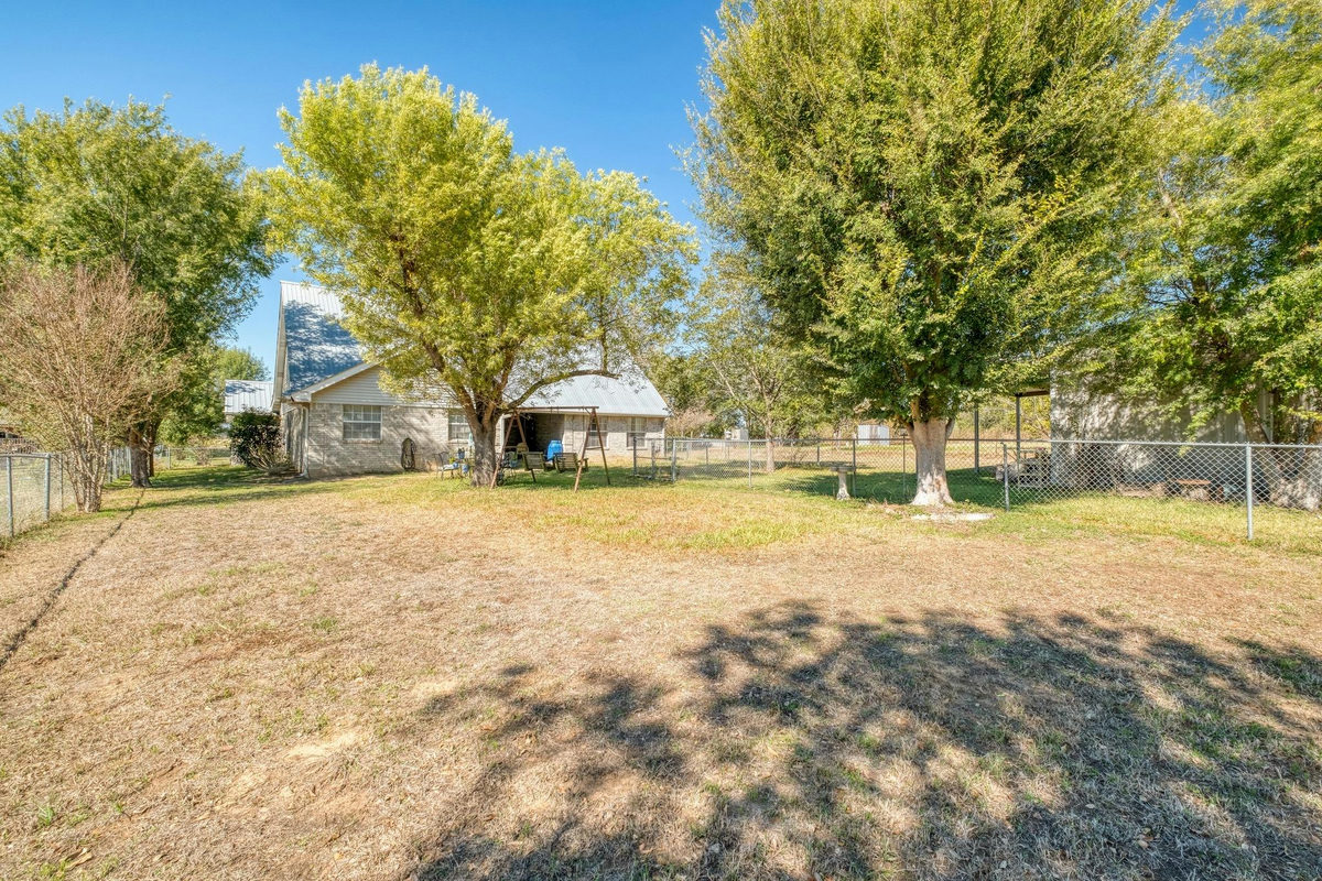 153 Pleasant Grove Rd — photo 2