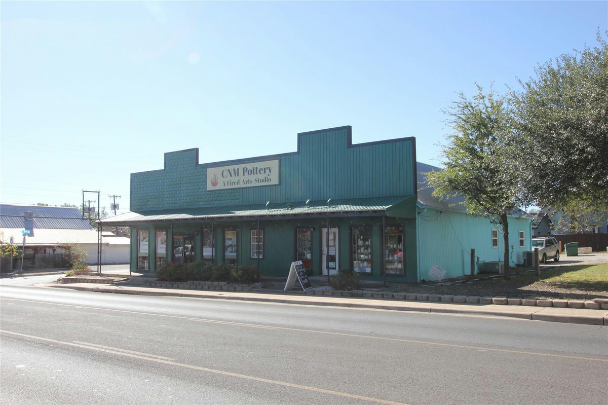 101 W Pecan St — photo 3