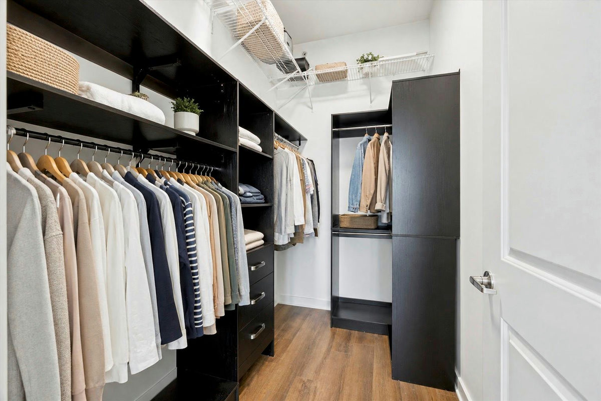 360 Nueces St #2704 — photo 3