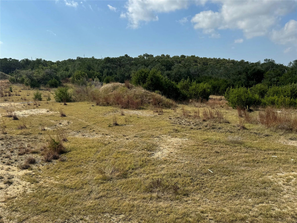 000 US 290 Hwy — exterior
