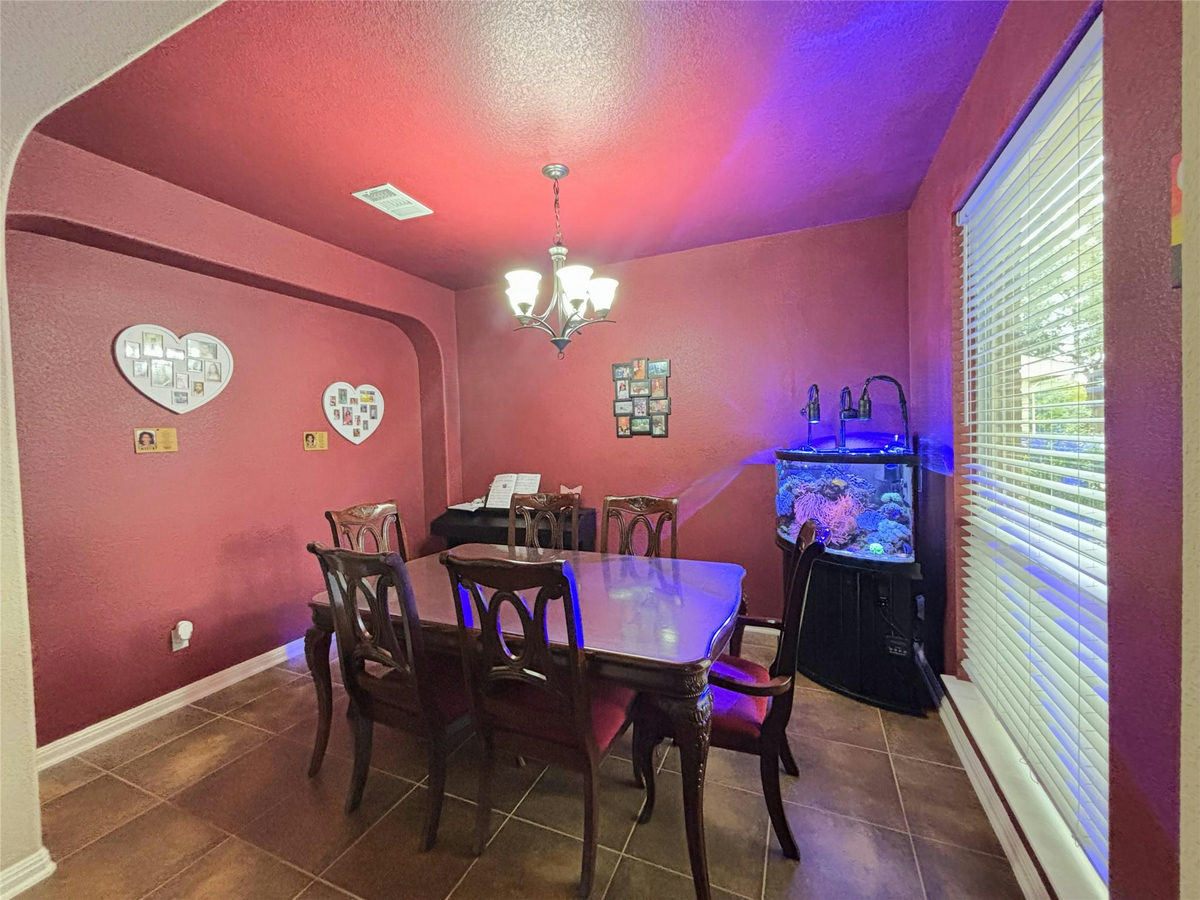 705 S Frontier Ln — photo 4