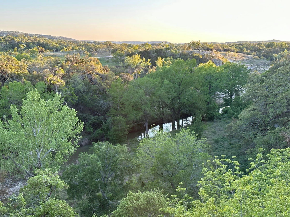 7301 Creek Rd — photo 2