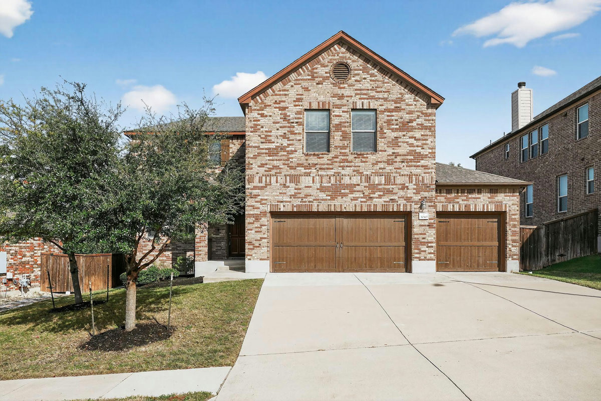 3040 Freeman Park Dr — exterior