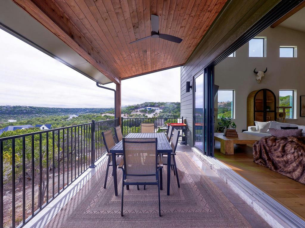 102 N Creek Ct — exterior
