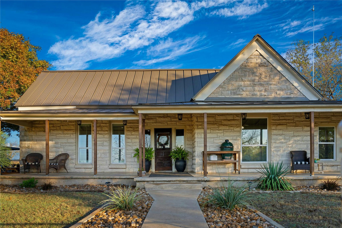 8323 E State Highway 29 — photo 3