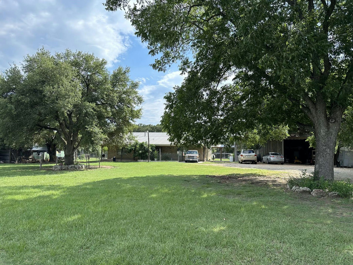 5571 FM 535 — photo 4