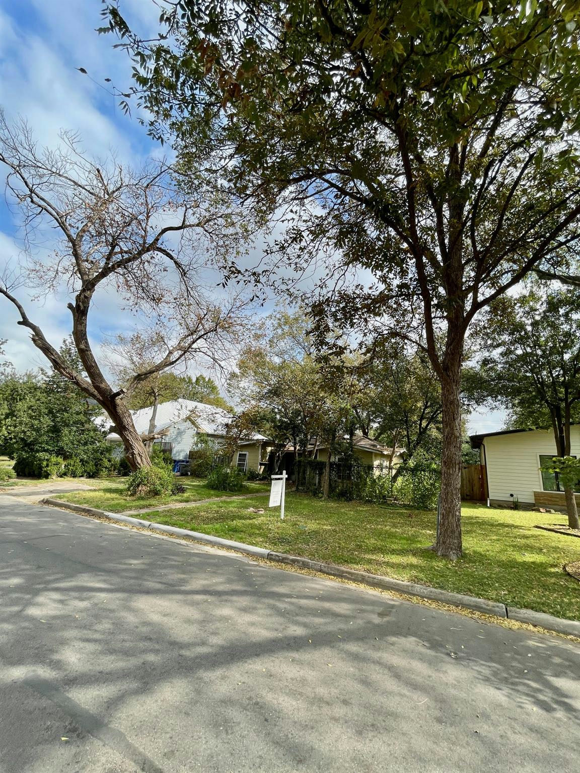4901 W Park Dr — photo 2