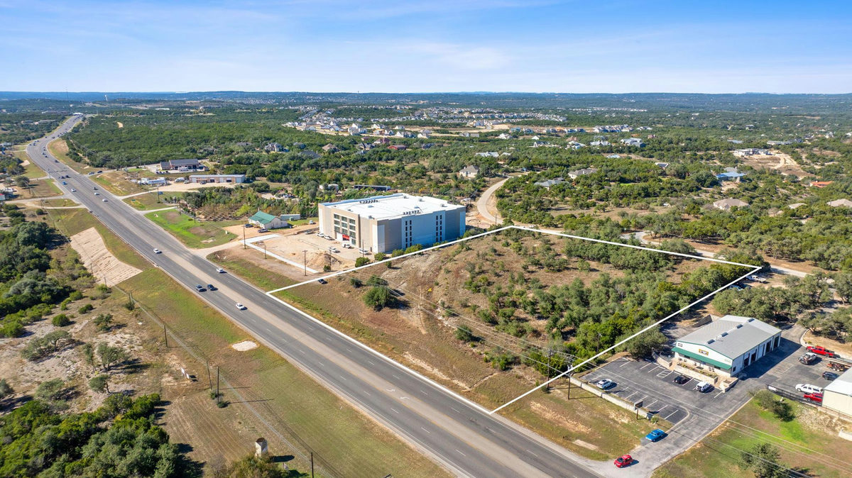 3981 & 3983 E Highway 290 — exterior